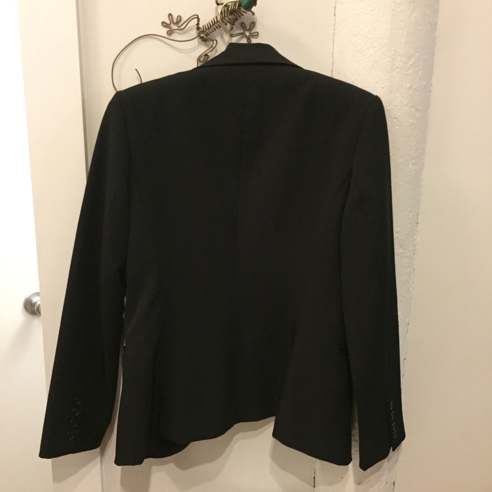 H&M Ladies’ Two-Button Suit Jacket - Picture 7 of 8